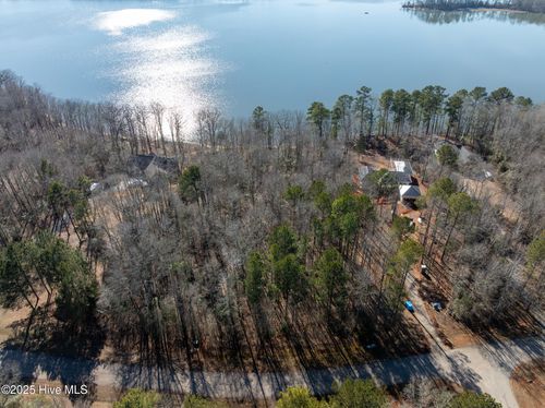 153 Vista Ln, Rockingham, NC, 28379-6823 | Card Image