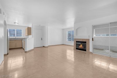 102 - 4404 W Lake Mead Boulevard, Condo with 2 bedrooms, 2 bathrooms and null parking in Las Vegas NV | Image 3