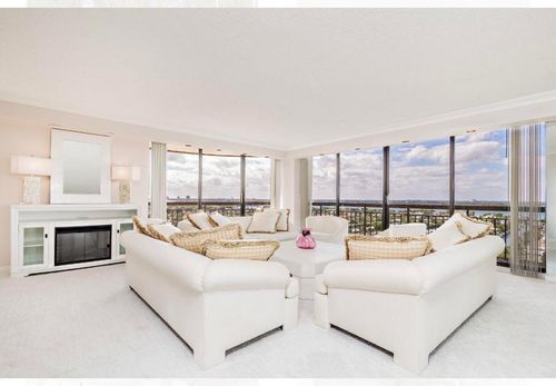 1704-4100 N Ocean Dr, Riviera Beach, FL, 33404-2855 | Card Image