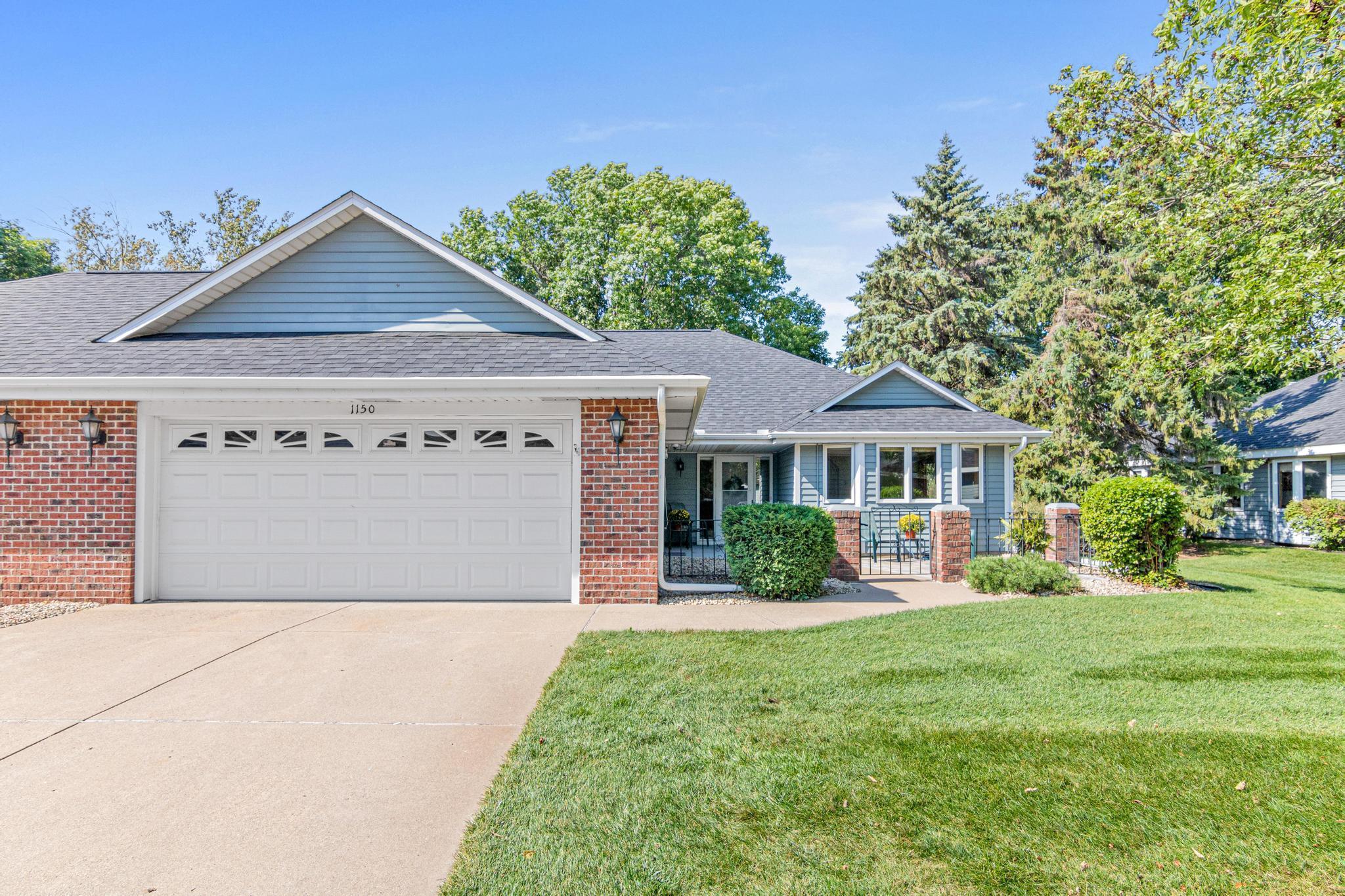 Lois Ct, Saint Paul, MN 55126