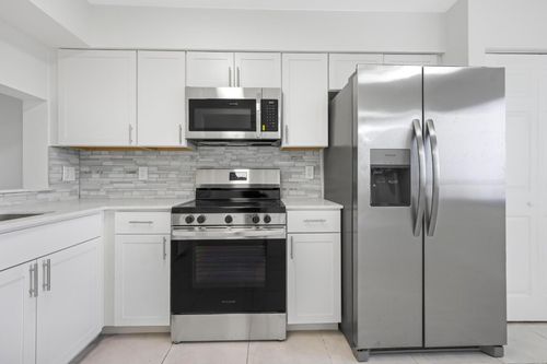 805-2200 S Cypress Bend Dr, Pompano Beach, FL, 33069-5633 | Card Image