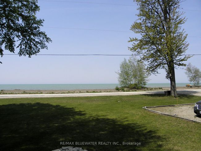 9774 Lake Rd, House other with 2 bedrooms, 1 bathrooms and 6 parking in Kettle And Stony Point Fn ON | Image 20