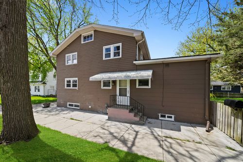 2002 Grove Ave, North Chicago, IL, 60064-2646 | Card Image