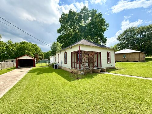 205 Lake St, Mooringsport, LA, 71060-9717 | Card Image