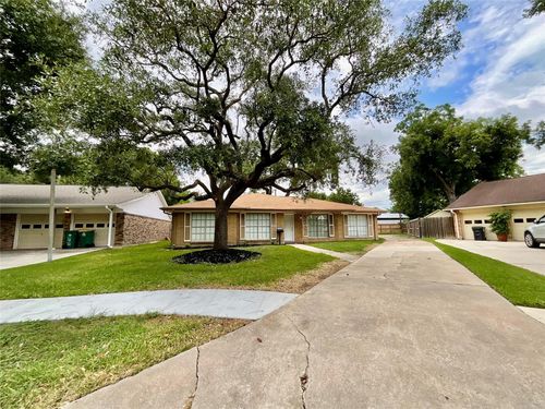 1008 Dusky Rose Ln, Pasadena, TX, 77502-4411 | Card Image