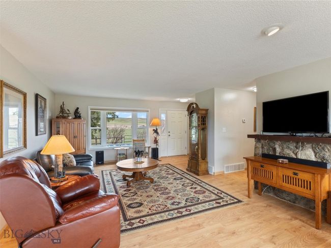 21 Mcpherson Ln, House other with 5 bedrooms, 3 bathrooms and null parking in Wilsall MT | Image 13