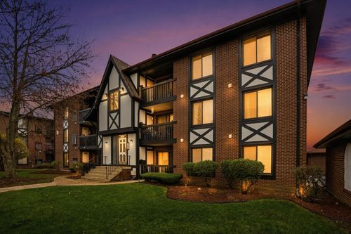 309-13615 Royal Ct, Crestwood, IL, 60418-1752 | Card Image