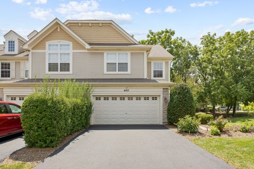 460 Vaughn Cir, Aurora, IL, 60502-6764 | Card Image