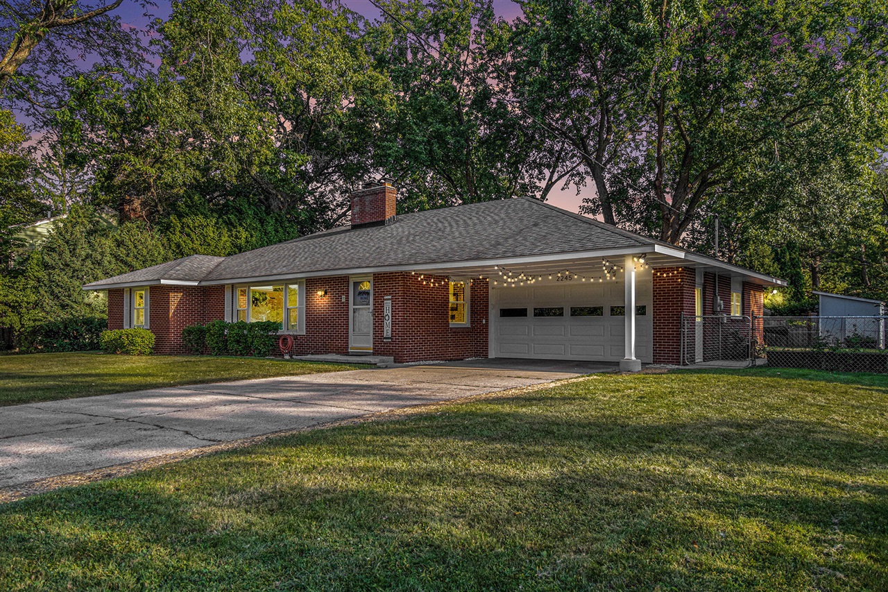 Winchell Ave, Kalamazoo, MI 49008