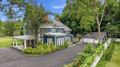 105 Brunswick Rd, Troy, NY, 12180-7067 | Card Image