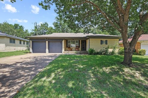 813 S Andrews Ave, Sherman, TX, 75090-8307 | Card Image