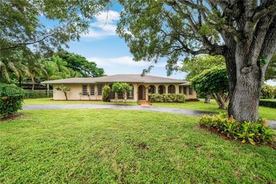 8750 Sw 142nd St, House other with 3 bedrooms, 2 bathrooms and null parking in Palmetto Bay FL | Image 1