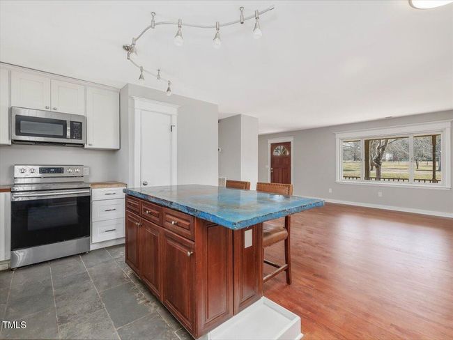 14-Kitchen | Image 14