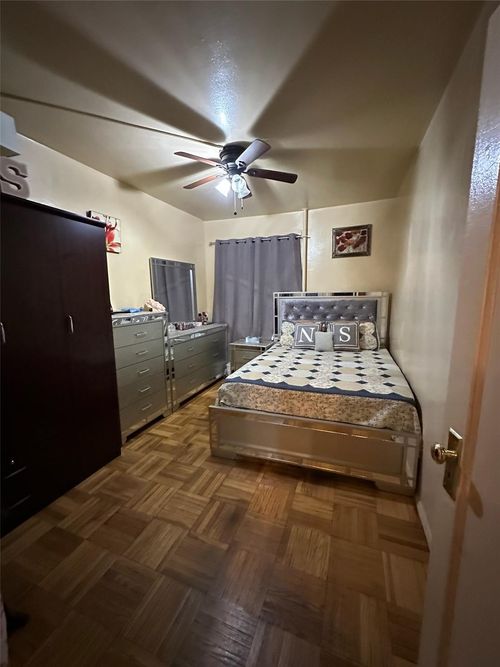 1595 Odell St, Bronx, NY, 10462-7055 | Card Image