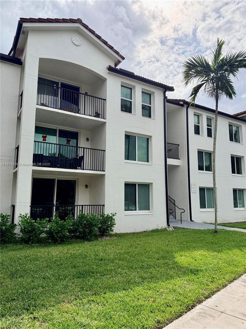 1122-1122 Villa Ln, Boynton Beach, FL, 33435-8924 | Card Image