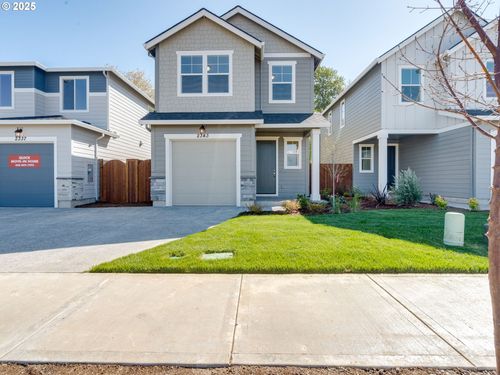 2343 Sw 5th Cir, Battle Ground, WA, 98604-3041 | Card Image