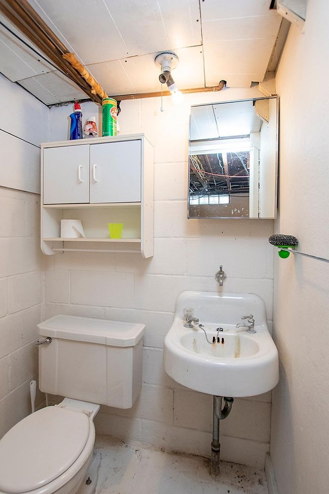 Half bath in lower level | Image 17