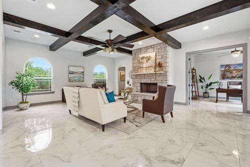 427 Bella Montagna Cir, Austin, TX, 78734-2666 | Card Image