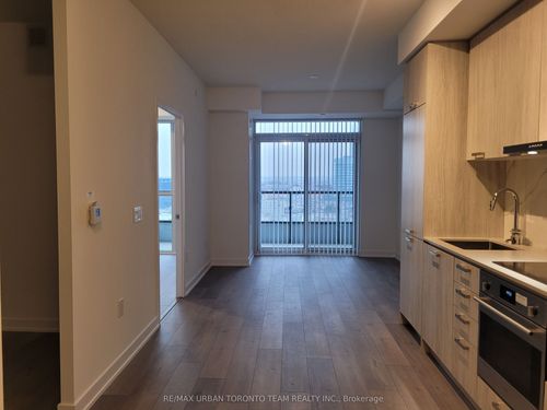 1611-10 Honeycrisp Cres, Vaughan, ON, L4K0M7 | Card Image