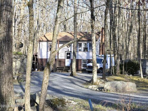 113 Blueridge Lane, Lords Valley, PA, 18428 | Card Image