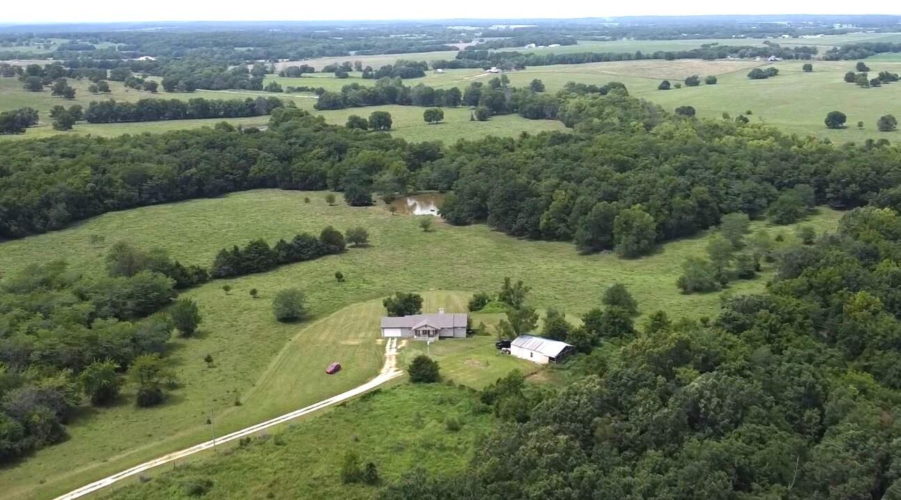 465th Rd, Bolivar, MO 65613
