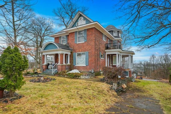 20 Belvedere Ave, House other with 6 bedrooms, 4 bathrooms and 3 parking in Parry Sound ON | Image 4