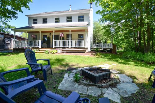 1642 Pucker St, Stowe, VT, 05672-4833 | Card Image