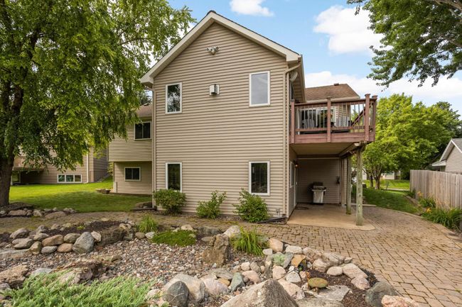 Enjoy the beautiful private landscaping of your backyard. | Image 31