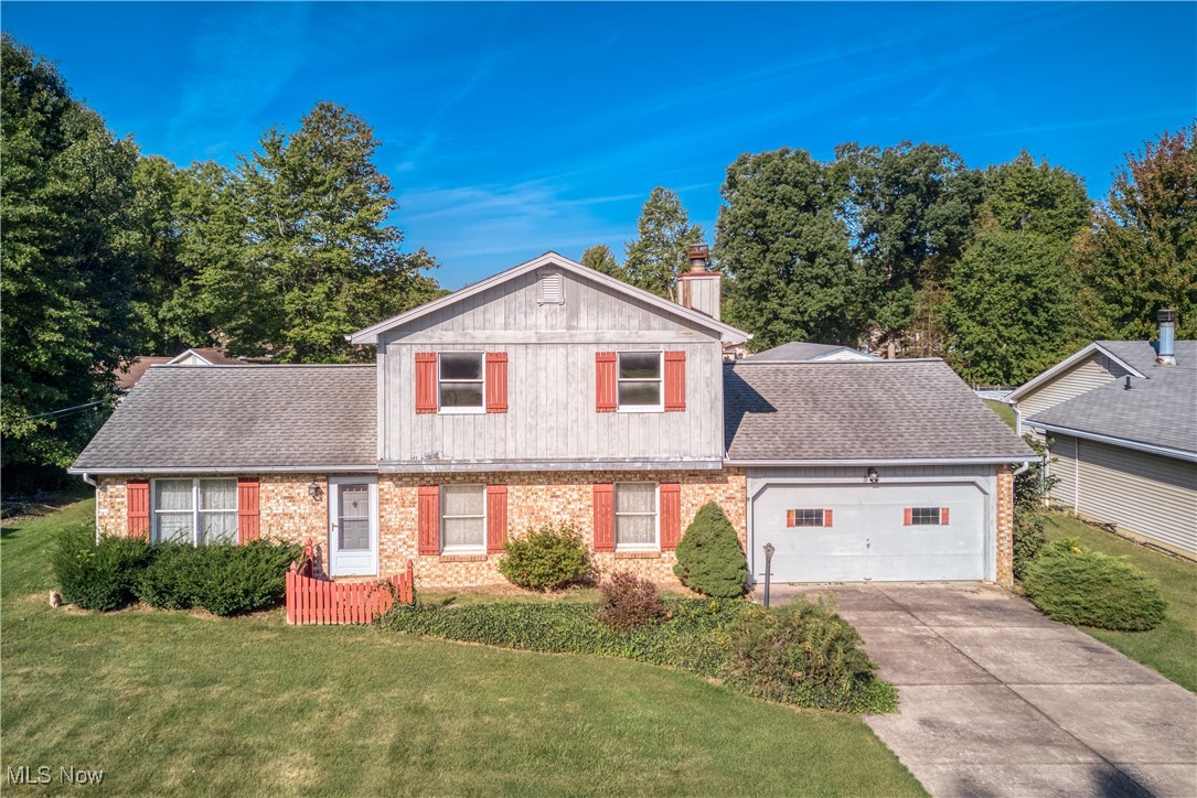 Wyndclift Cir, Youngstown, OH 44515