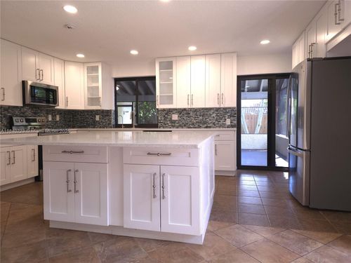 2159 Baton Rouge, Weston, FL, 33326-2314 | Card Image