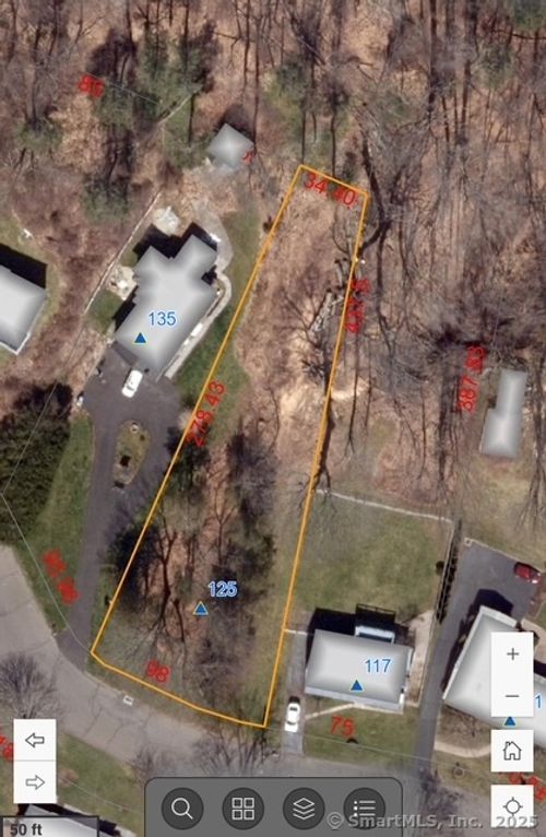 125 Dana Ln, Meriden, CT, 06451-5076 | Card Image