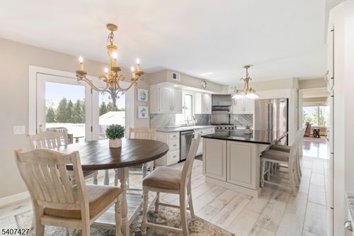 11 Beavers Rd, Tewksbury Twp, NJ, 07830-3417 | Card Image