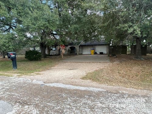 2366 Beckendorff Rd, Sealy, TX, 77474-7172 | Card Image