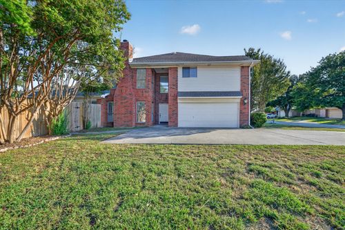5646 Cancun Dr, North Richland Hills, TX, 76180-6586 | Card Image