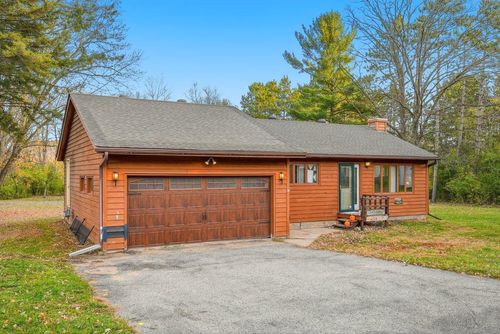 418 Springer Ave, Elmwood, WI, 54740-8808 | Card Image