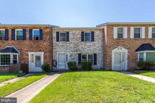 9018 Cheval Ln, UPPER MARLBORO, MD, 20772-5238 | Card Image