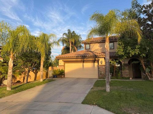 3823 Geode Ct, Perris, CA, 92570-7282 | Card Image
