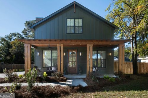 209 E Derenne Ave, Savannah, GA, 31405-6746 | Card Image