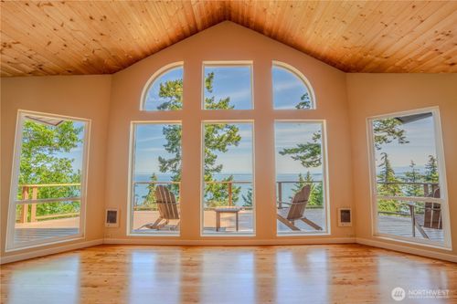 105 Windfall Lane, Orcas Island, WA, 98245 | Card Image