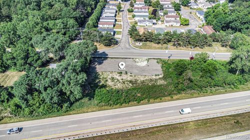 1 North Rd, FENTON, MI, 48430 | Card Image