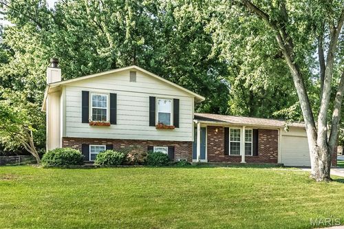 56 Country Creek Dr, Saint Peters, MO, 63376-3041 | Card Image