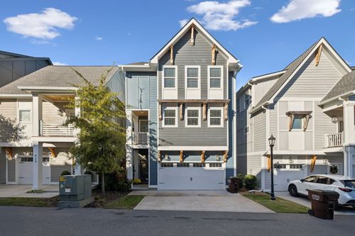 426 Becanni Ln, Nashville, TN, 37209-2596 | Card Image