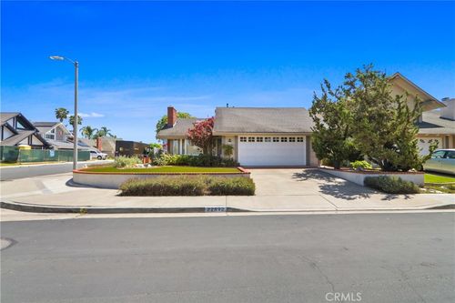 22892 Plainview, Lake Forest, CA, 92630 | Card Image
