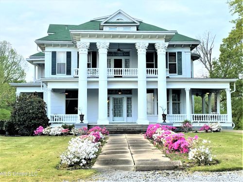 5 Spruce St, Oakland, MS, 38948-2493 | Card Image