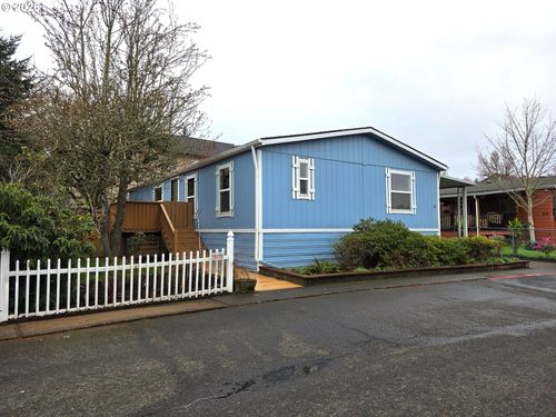 22-13115 Se Foster Rd, Portland, OR, 97236-4581 | Card Image