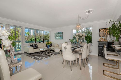 215-3233 Ne 34th St, Fort Lauderdale, FL, 33308-6947 | Card Image