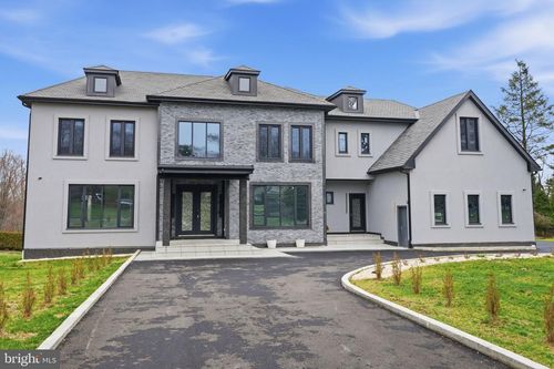 1047 Welsh Rd, Huntingdon Valley, PA, 19006-6023 | Card Image