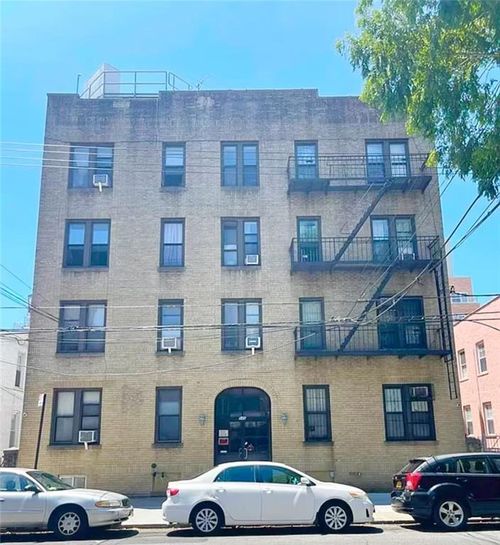 2c-946 59th Street, Brooklyn, NY, 11219 | Card Image