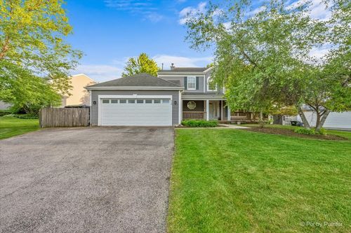 906 Barbara St, Lake In The Hills, IL, 60156-1587 | Card Image