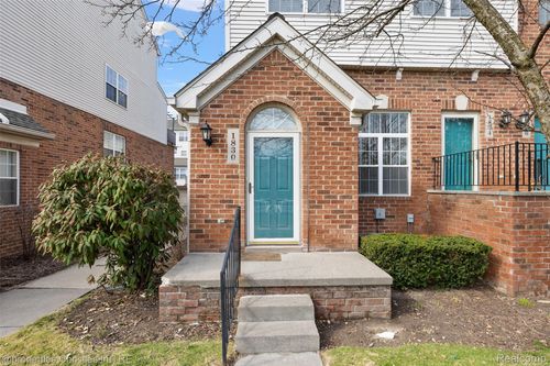 123-1830 Campau Farms Cir, Detroit, MI, 48207-5164 | Card Image